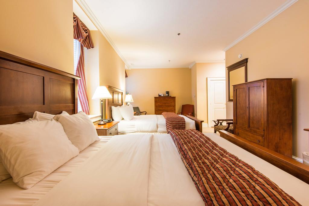 Fort Harrison State Park Inn Индианаполис Екстериор снимка