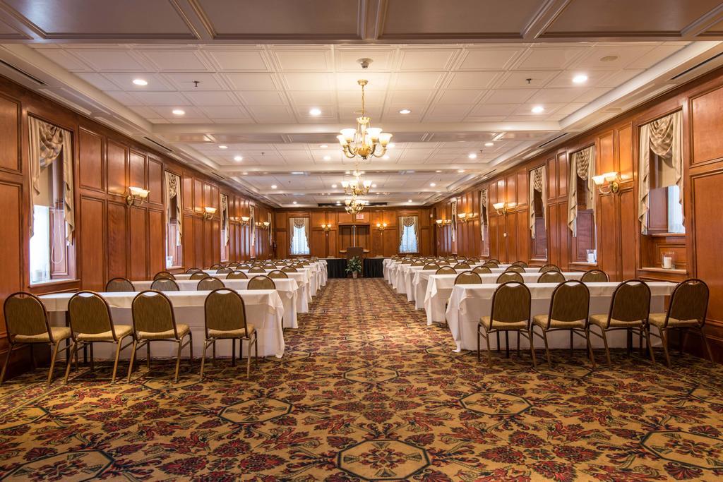Fort Harrison State Park Inn Индианаполис Екстериор снимка